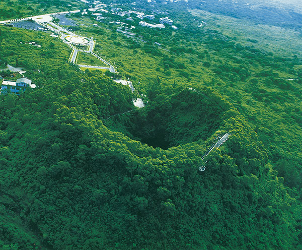 風爐嶺火口(重點）.jpg