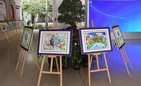 五源河學校繪畫大賽優秀作品展覽.jpg